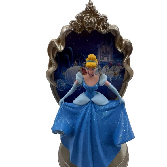 1997 NEW Hallmark Keepsake Christmas Ornament Disneys Cinderella First in Series - Picture 13 of 16